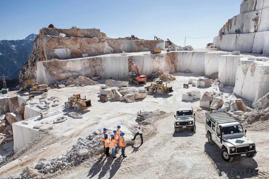 Builders & Contractors